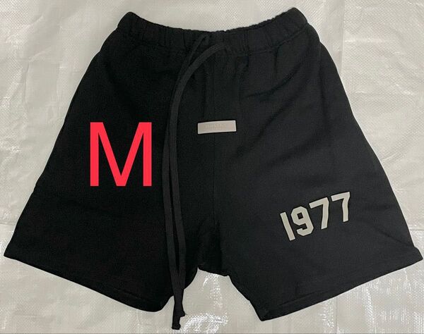 ESSENTIALS ブラックショートパンツ Mサイズ 1977