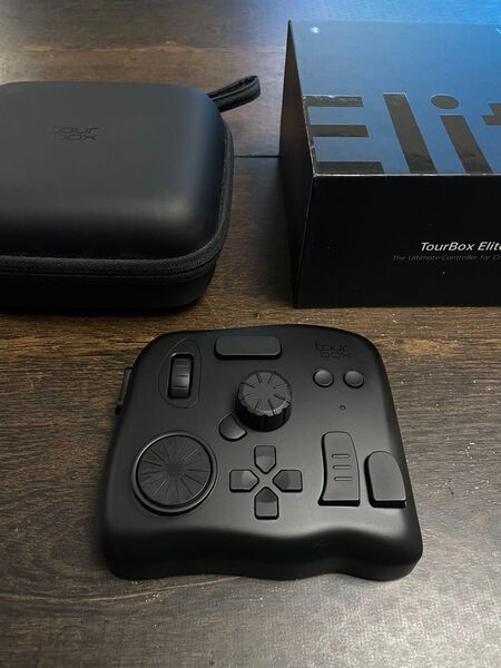 TourBox Elite 左手デバイス ブラック 専用ケースお付けします。