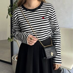 ボーダー長袖カットソー ハート刺繍 黒×白