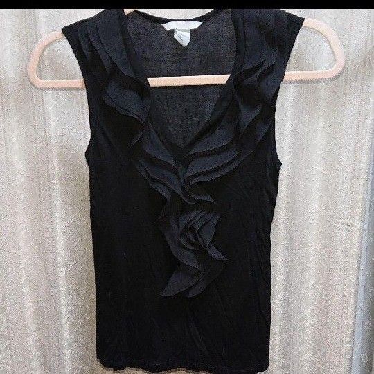 H&M ノースリーブ フリルトップス