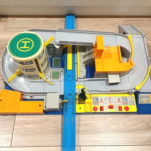 トミカと遊ぼう オート踏切ステーション +おまけ