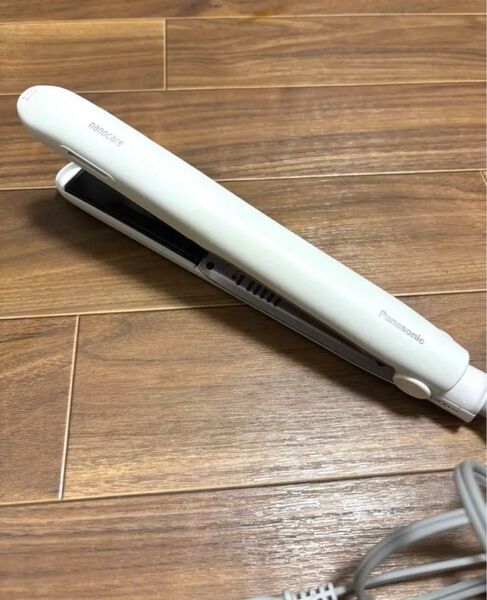 Panasonic ストレートアイロン ナノケア 白 EH-HS9J-W
