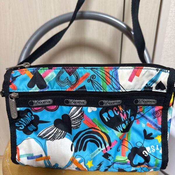 【美品】レスポートサック小さめショルダーバッグ カッコ可愛い柄