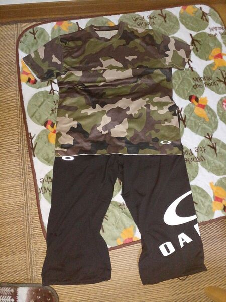 OAKLEY オークリー Tシャツ 七分丈パンツ セットアップ 迷彩柄 スポーツウェア