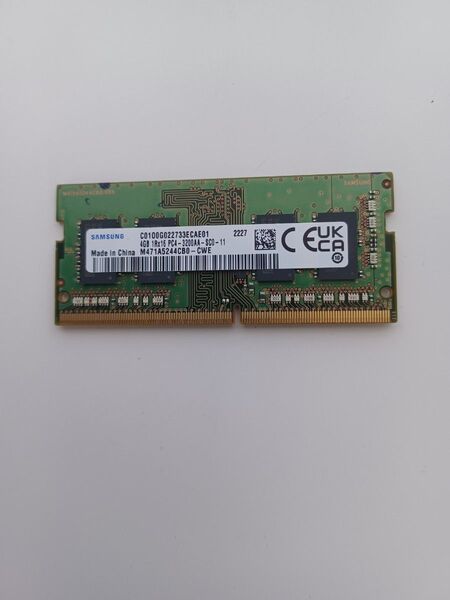SAMSUNGノート用メモリ PC4-3200AA-SC0-11 4GB