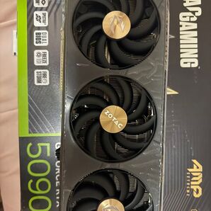 Rtx5090 中古美品zotac ①