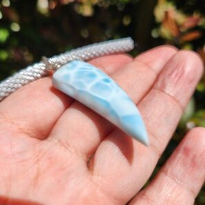 週末限定値下げ handmade ラリマー 牙 天然石 パワーストーン チョーカー