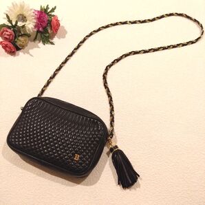 BALLY タッセル付きショルダーバッグ レザー ブラック キルティング 肩掛け チェーン バリー タッセル ミニショルダー