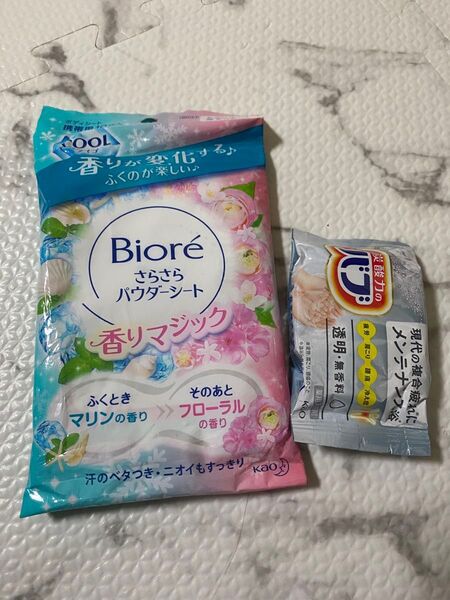 ビオレ さらさらパウダーシート 香りマジック & 炭酸力のバブ