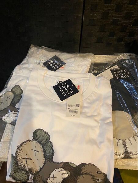 新品 3点セット ユニクロ UNIQLO KAWS カウズ Tシャツ tee