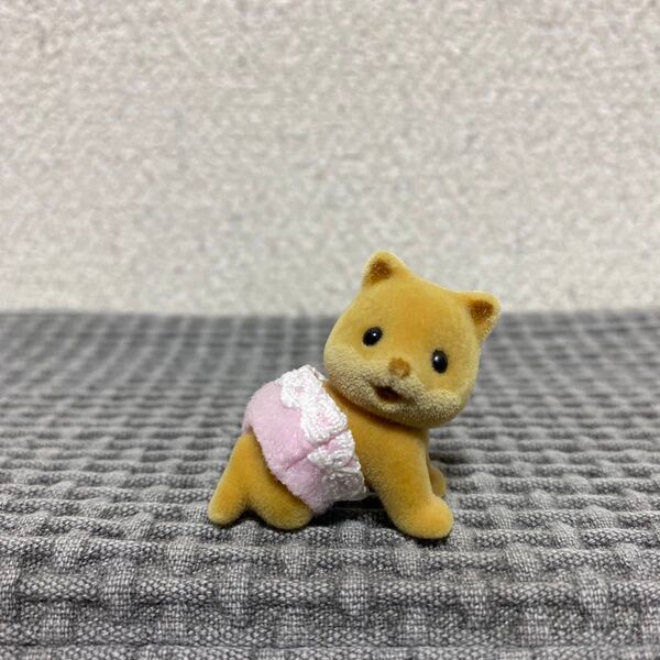 キツネの赤ちゃん ハイハイ シルバニアファミリー