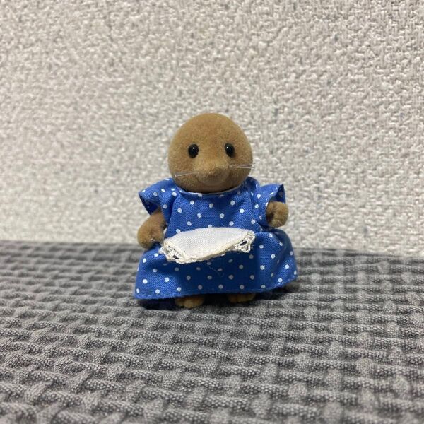 海外版 ブラウンモグラ 女の子 シルバニアファミリー