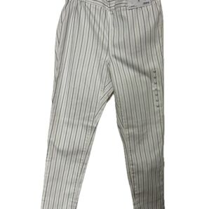 新品GUクロップドレギンスパンツ☆レディースMサイズ ストライプ