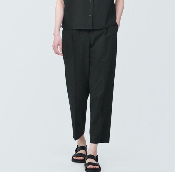 テーパードパンツ 風を通すストレッチカッサー 無印