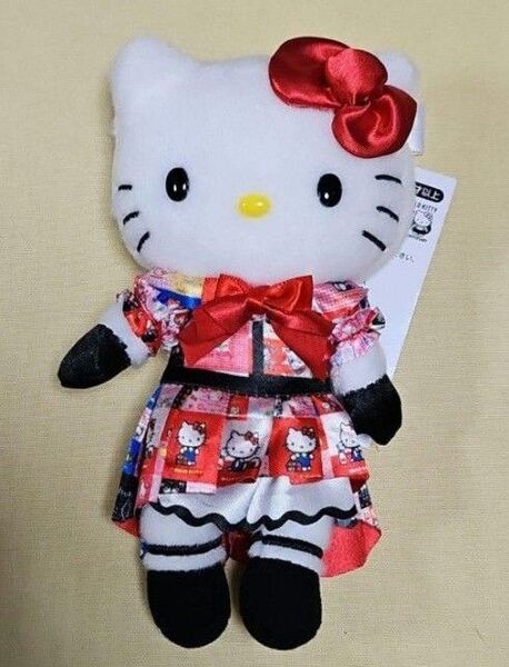 ハローキティ展 50周年 ぬいぐるみマスコットホルダー ドレス