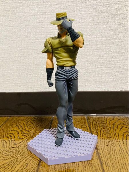 ジョジョの奇妙な冒険 フィギュア ジョセフ ジョースター 3部 箱無し