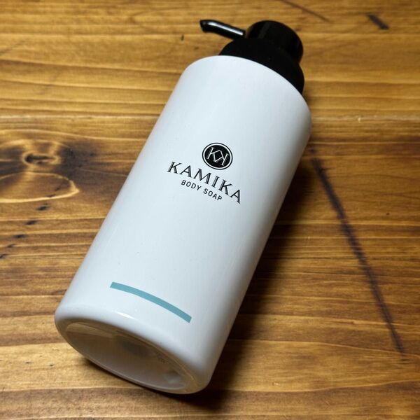 KAMIKA カミカ スムース ボディソープ 洋梨&フリージアの香り480ml