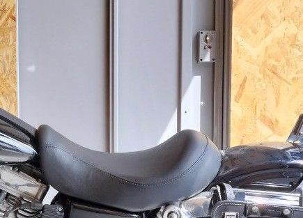 ハーレー ダイナ シート 純正 シングルシート ソロシート FXD