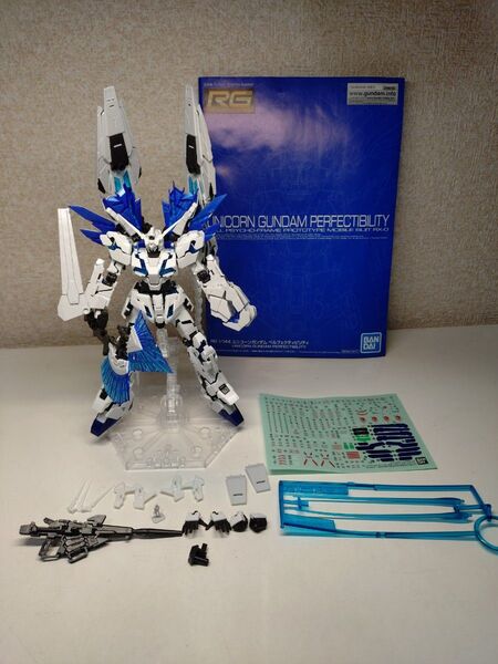 RG 1/144 ユニコーンガンダム ペルフェクティビリティ 素組み品