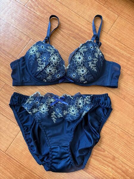 ブラショーツセット 補正用下着 クリーニング済み