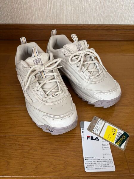 FILA 【美品】フィラ スニーカー 白地 23.5cm レディース
