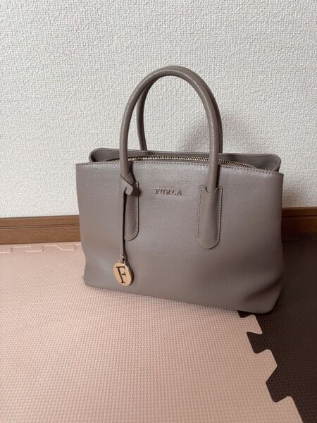 FURLA フルラ ハンドバッグ レザー テッサ