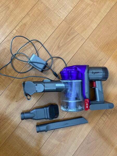 dyson DVD34 ハンディクリーナー パープル