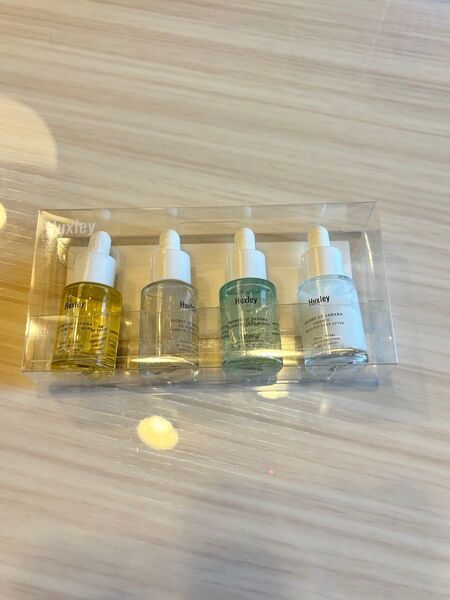 ★韓国コスメ 【HUXLEY/ハクスリー】 エッセンス デラックス コンプリートセット 5ml x 4個