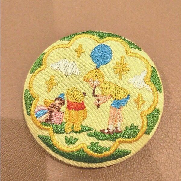 プーさん 刺繍缶バッジ Disney ディズニー