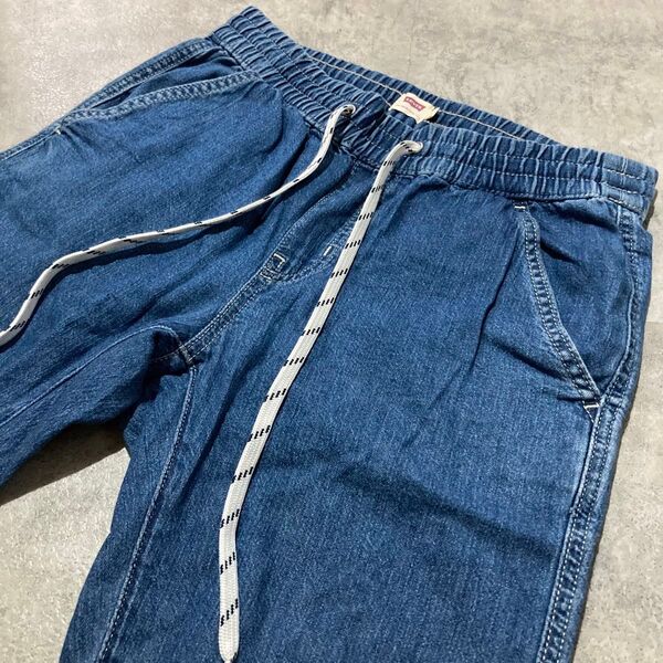 【Levi's】リーバイス 春夏向け レディース デニムジョガーパンツ Sサイズ ブルー デニムパンツ ジーンズ ジーパン