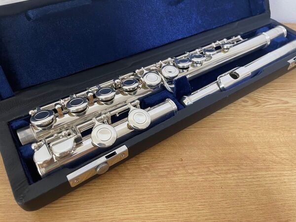 銀メッキ(頭部管銀製)ヤマハフルート YFL311ⅡEメカ