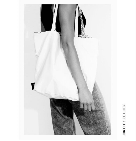 ZARA☆リバーシブル 2way 花フラワートートバッグ フラワーorプレーン無地 BIGバッグ☆定価3990円