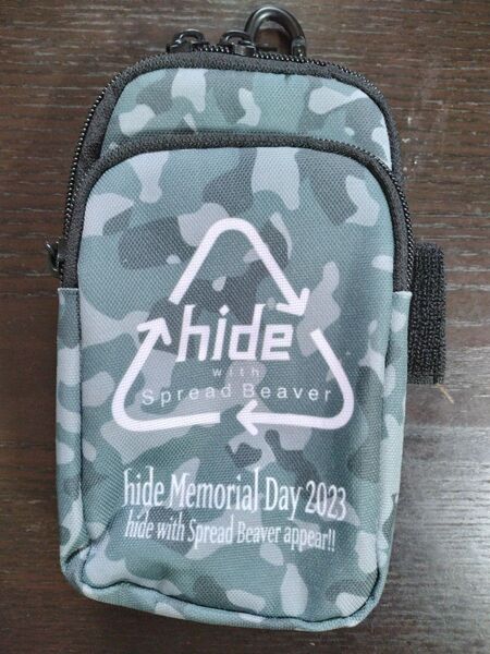 hide Memorialday2023 2ウェイポーチ(アームバンド・カラビナ付)