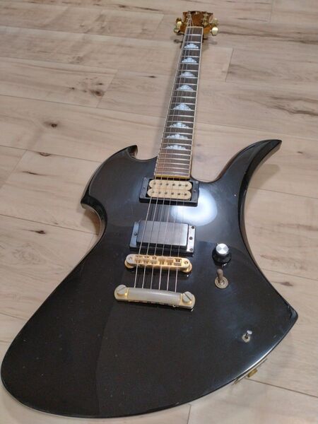 FERNANDES モッキンバード hideモデル