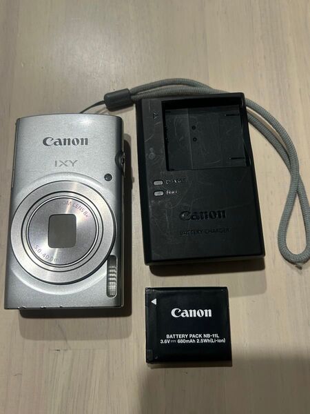 中古品 canon IXY200 デジタルカメラ シルバー 純正バッテリー、充電器付き デジカメ コンデジ