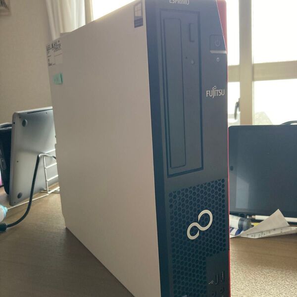 【動作品】CORE i5 7500 /メモリ8GB/SSD250 GB / Win11Pro FUJITSU ESPRIMO②