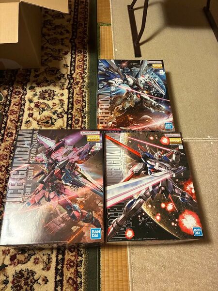 機動戦士ガンダムSEED MG ガンプラまとめ売り ジャスティスガンダム フォースインパルスガンダム フリーダムガンダム