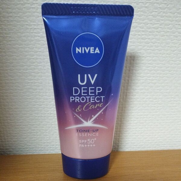 ニベアUV ディープ プロテクト&ケア トーンアップ エッセンス SPF50+ PA++++