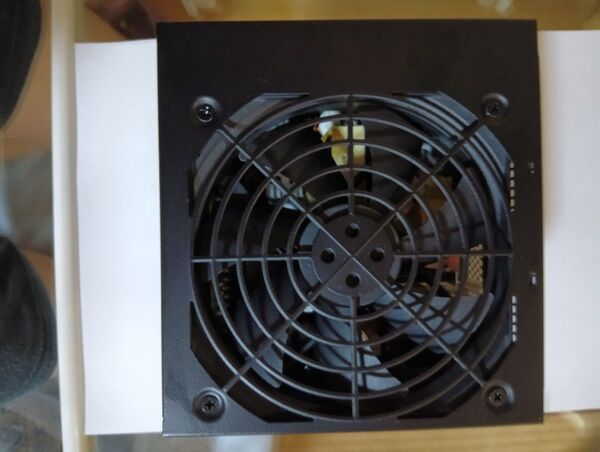 玄人志向 KRPW-GK750W90+