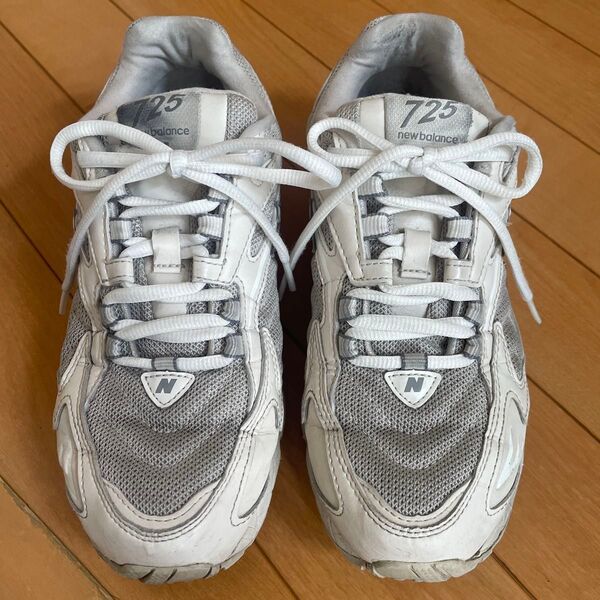 6/8値下げ! New Balance ニューバランス 725