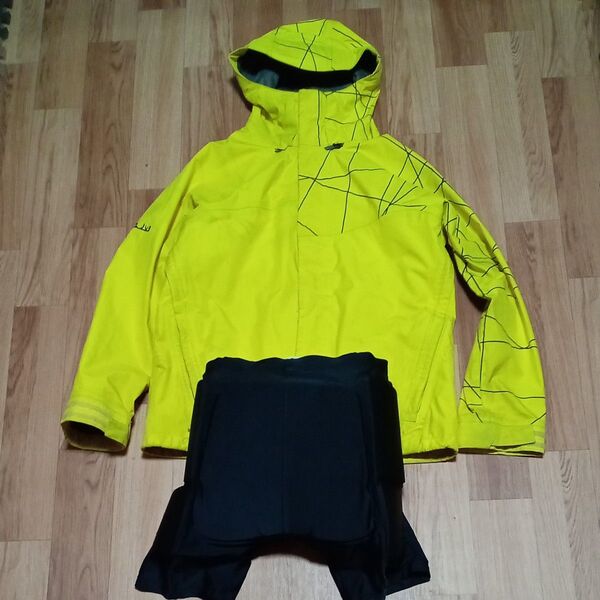 ボルコム スノボジャケット 黄色 GORE-TEX& 腰・お尻周りプロテクター インナーセット