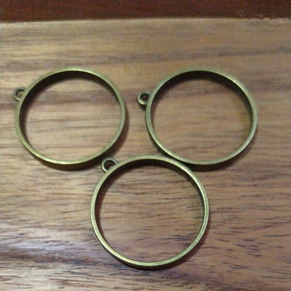 レジン メタルパーツ 空枠 3個 古金美