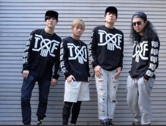 バウンティハンター 長袖Tシャツbountyxhunter トータルファット totalfat