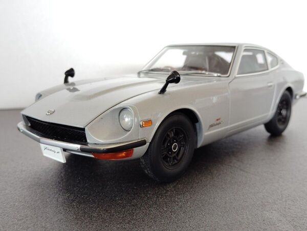 オートアート1/18 日産 フェアレディZ (Z432 )シルバー箱無しパーツ欠品有り修復有り