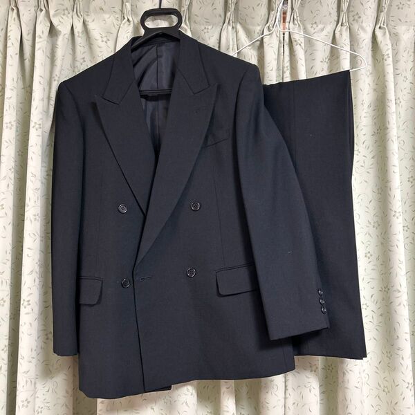 587.美品!A5 ブラックフォーマルスーツ 170cm、W.80cm程の方に!