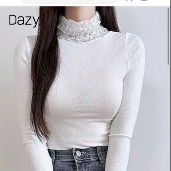 Dazy レース付きハイネック長袖Tシャツ ホワイト