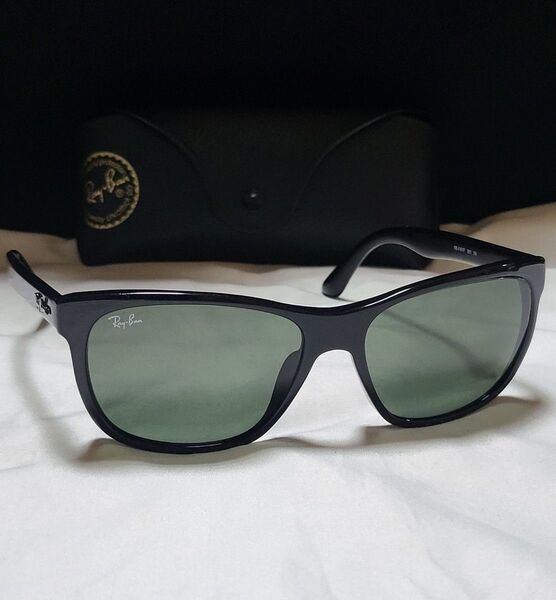 ◆Ray-Ban レイバン◆ロゴ付き サングラス RB4181F ケース付き