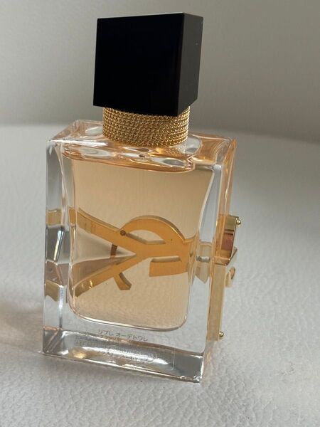 Yves Saint Laurent リブレ オーデトワレ 30ml 香水