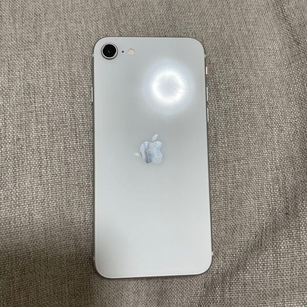 iPhone SE 第2世代 64GB ホワイト バッテリー容量74%