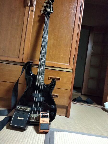 Fender jazz Bass SpecialおまけMarshallアンプ、BOSSエフェクター付き